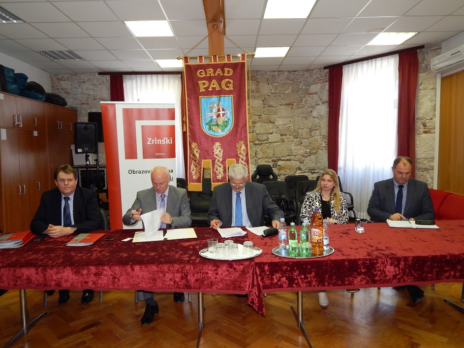 Potpisan Ugovor između Obrazovne grupe Zrinski i Grada Paga