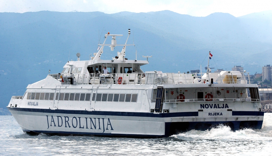 Važna obavijest - Privremeni plovidbeni red katamarana na liniji Novalja-Rijeka