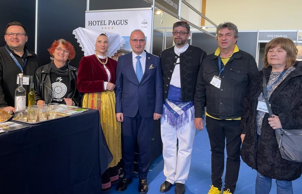Turistička zajednica Grada Paga predstavila je gastro i turističku ponudu na 9. Međunarodnom sajmu S klobasicom u EU 
