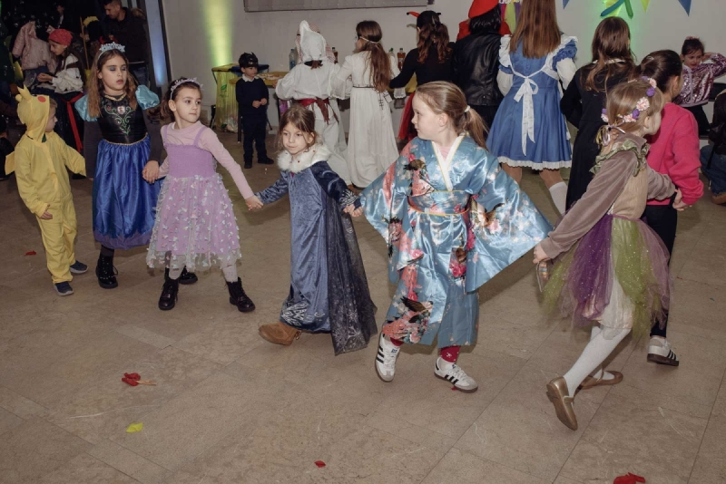 128-ELVISSMITPAGKARNEVAL-9199